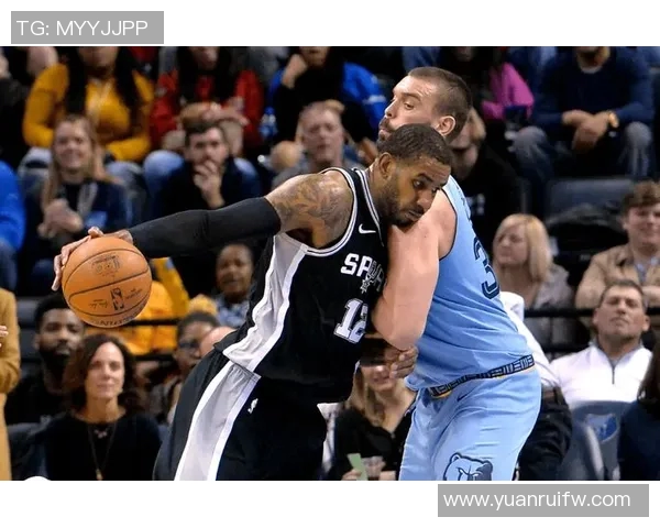 2011年NBA季后赛马刺与灰熊第四场激战回顾与精彩瞬间分析